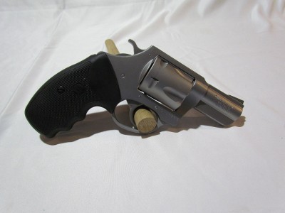 CHARTER ARMS PIT BULL .40 S&W - Image 1 of 6