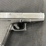 GLOCK 22.40 S&W - Image 9 of 18