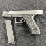GLOCK 22.40 S&W - Image 3 of 18