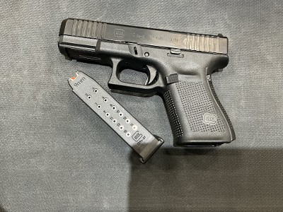 GLOCK 19 GEN 5 9MM LUGER (9x19 PARA) - Image 1 of 4