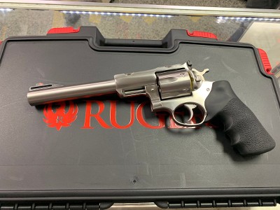 RUGER SUPER REDHAWK .44 MAGNUM - Image 2 of 6