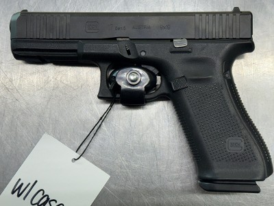 GLOCK 17 GEN 5 9MM LUGER (9x19 PARA) - Image 1 of 4