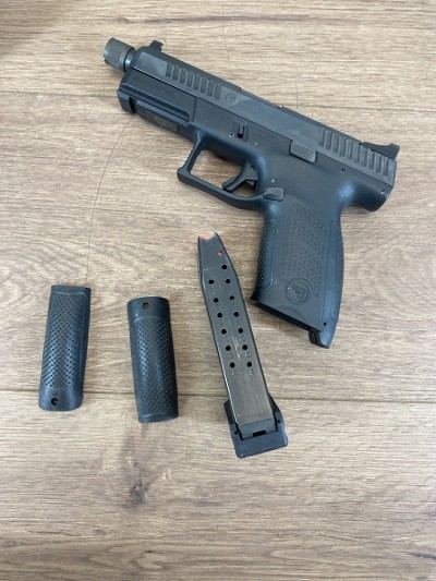 CZ CZ P-10 C 9MM LUGER (9x19 PARA) - Image 10 of 11