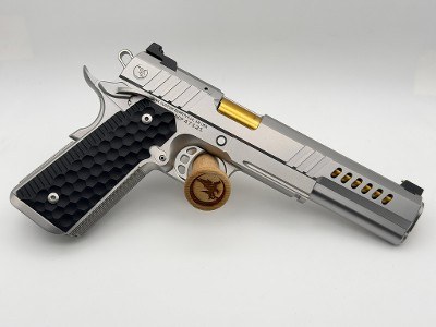 NIGHTHAWK CUSTOM Chairman, Long Slide 6" WINDOWS HEAVY ANGLE LIGHTENING CUTS, DLC FINISH GOLD BEAD, RAILSCALE G10, IOS CUT, AMBI 10MM