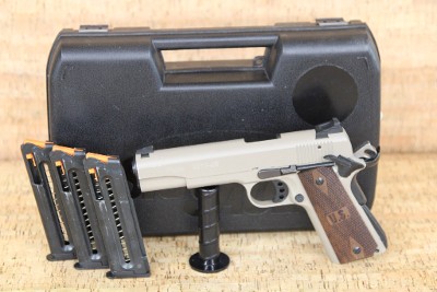 SIG SAUER 1911-22 .22 LR - Image 1 of 13