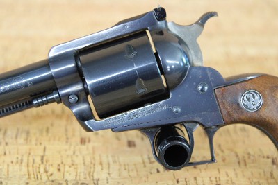 RUGER NEW MODEL SUPER BLACKHAWK .44 MAGNUM - Image 3 of 10
