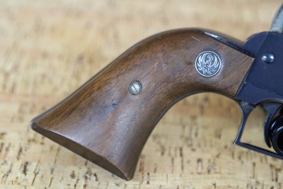 RUGER NEW MODEL SUPER BLACKHAWK .44 MAGNUM - Image 8 of 10