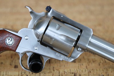 RUGER NEW MODEL SUPER BLACKHAWK .44 MAGNUM - Image 3 of 11