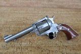 RUGER NEW MODEL SUPER BLACKHAWK .44 MAGNUM - Image 8 of 11