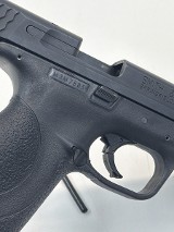SMITH & WESSON M&P 40 40 - Image 5 of 6