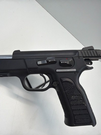 EAA WITNESS P 40 Smith & Wesson - Image 5 of 7