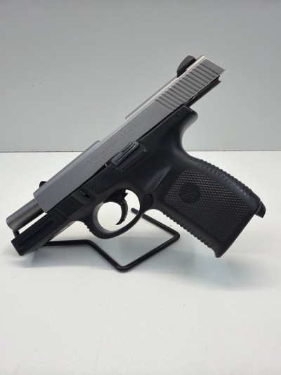 SMITH & WESSON SIGMA SW40VE 40 Smith & Wesson - Image 1 of 8