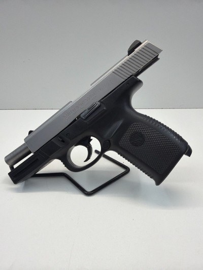 SMITH & WESSON SIGMA SW40VE 40 Smith & Wesson - Image 1 of 8