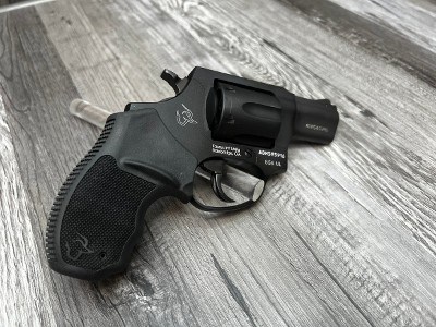 TAURUS 856 ULTRA LITE 38 Smith & Wesson - Image 2 of 5