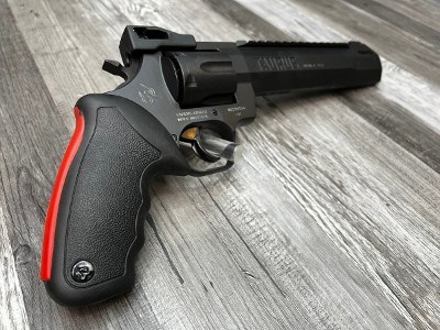 TAURUS RAGING HUNTER 44 REM MAG 8.37" .44 MAGNUM - Image 4 of 7
