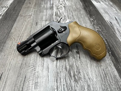 SMITH & WESSON 360J .357 MAG - Image 1 of 4