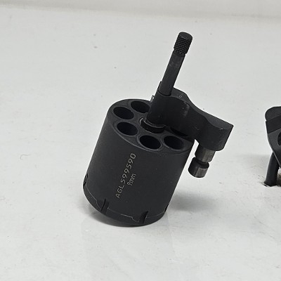 TAURUS MODEL 692 TRACKER .357 MAG/9MM - Image 2 of 15