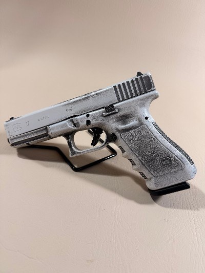 GLOCK G17 GEN3 9MM LUGER (9x19 PARA) - Image 1 of 1