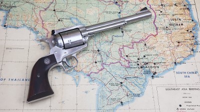 RUGER NEW MODEL SUPER BLACKHAWK .44 MAGNUM - Image 2 of 6