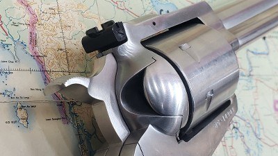 RUGER NEW MODEL SUPER BLACKHAWK .44 MAGNUM - Image 4 of 6