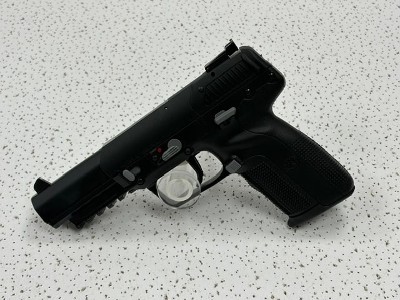FN FIVE-SEVEN 5.7X28MM - Image 2 of 9