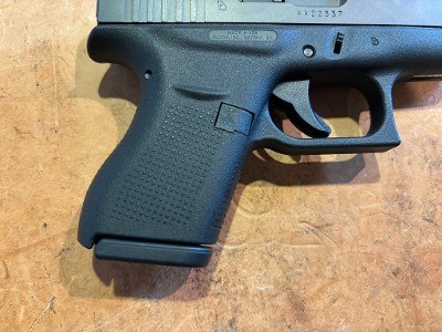 GLOCK 42 .380 ACP - Image 8 of 11
