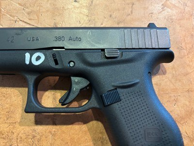 GLOCK 42 .380 ACP - Image 3 of 11