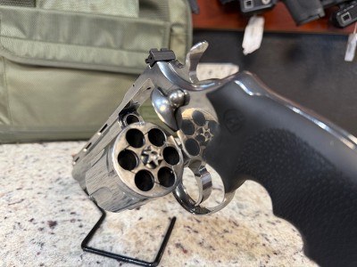 COLT ANACONDA .44 MAGNUM - Image 3 of 4