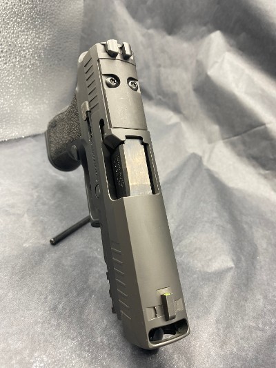 SIG SAUER P320 XTEN 10MM - Image 8 of 8