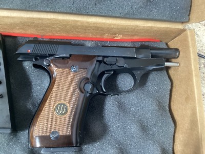 BERETTA 84 .380 ACP - Image 17 of 23