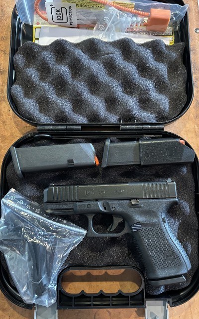 GLOCK 23V .40 S&W - Image 11 of 11