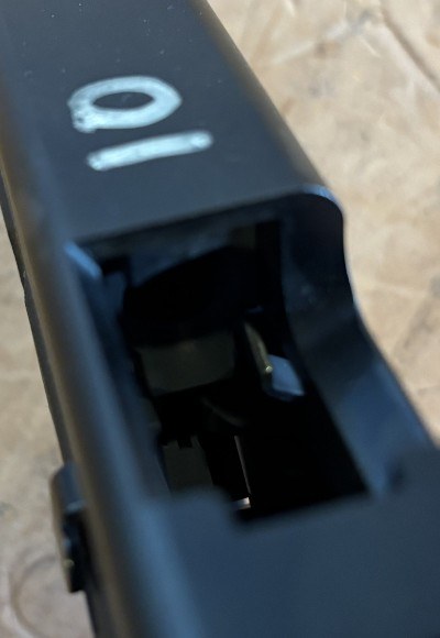 GLOCK 23V .40 S&W - Image 9 of 11
