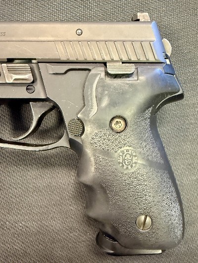 SIG SAUER P229 .40 S&W - Image 7 of 9