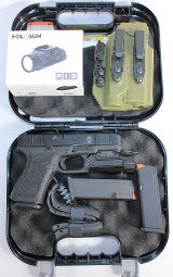 GLOCK DISCONTINUED GLOCK G19 GEN 5 9MM 4" BBL W/ 3-MAGS HOLOSUN P.ID LIGHT & CUSTOM HOLSTER 9MM LUGER (9x19 PARA) - Image 7 of 7