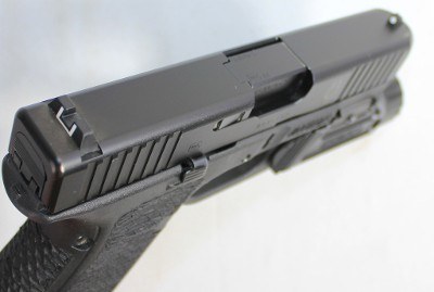 GLOCK DISCONTINUED GLOCK G19 GEN 5 9MM 4" BBL W/ 3-MAGS HOLOSUN P.ID LIGHT & CUSTOM HOLSTER 9MM LUGER (9x19 PARA) - Image 3 of 7