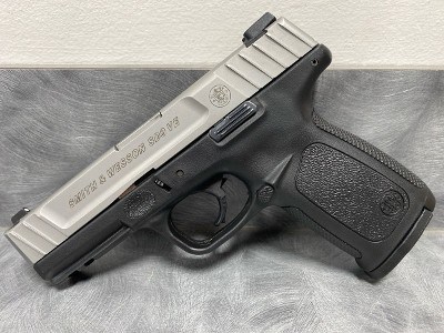 SMITH & WESSON SD9 VE 9MM LUGER (9x19 PARA) - Image 1 of 7