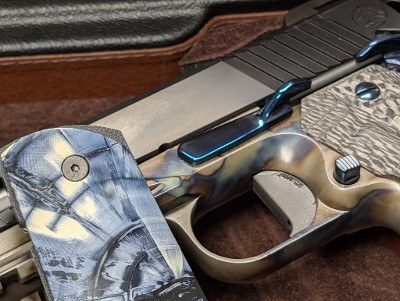 SPRINGFIELD ARMORY Springfield Armory TRP Operator . Night Hawk Custom Vip Agent 2 Conversion 45acp 5"2 Magazines . Oem Case and extra hard cas - Image 6 of 7