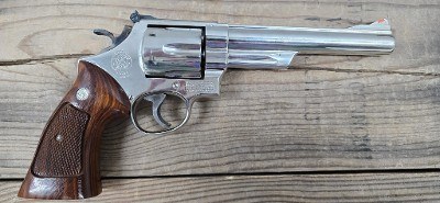 SMITH & WESSON Smith & Wesson Model 29, .44 Magnum, 6.5" Barrel, Nickel Finish, OEM Case, Gun Bag, Original Cleaning Kit, Original Paperwork, - Image 1 of 1