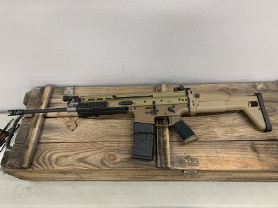 FN FN USA SCAR 16S, 16.25" Barrel, FDE, 5.56x45 Nato, Fixed Mag, OEM Box, OEM Lock, Excellent Condition 5.56X45MM NATO - Image 2 of 2