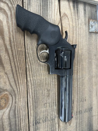 DAN WESSON FIREARMS Dan Wesson 44, DA Revolver, .44Magnum, Black, 6", Gun Case 44Magnum - Image 3 of 3