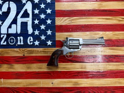 RUGER Ruger, New Model Super Blackhawk, Single Action, 44 REM MAG, 4.6" Barrel, Stainless, OEM Case, OEM Lock Unknown - Image 1 of 1
