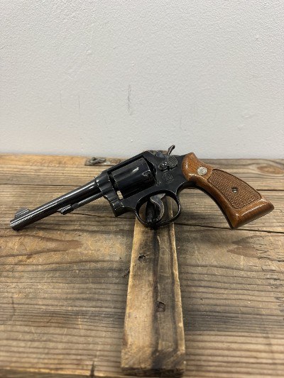 SMITH & WESSON Smith & Wesson, Model 10-7, DA, .38 SPL, 5" .38 SPL - Image 1 of 2
