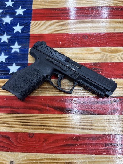 HECKLER & KOCH Heckler & Koch VP9A1, Semi Auto Pistol, 9mm, 4.5in, Black, Two OEM Mags, OEM Case, OEM Grips, OEM Cable Lock 9MM LUGER (9x19 PARA) - Image 2 of 2