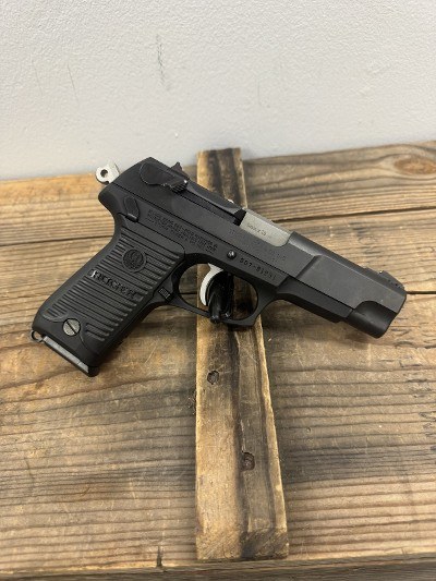 RUGER RUGER P89, 9mm, Black, 4.5" Barrel, 2x 10 Round Magazines, OEM case (gray) 9MM LUGER (9x19 PARA) - Image 1 of 2