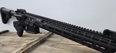 AERO PRECISION Aero Precision M5 308 Rifle 20" Barrel (8) Magazines .308 / 7.62x51mm - Image 2 of 4