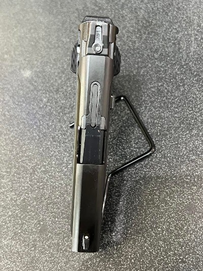 SMITH & WESSON M&P380 SHIELD EZ M2.0 .380 ACP - Image 5 of 12