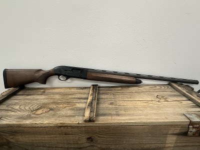 BERETTA Beretta A300 12 Gauge Outlander Semi-Auto Shotgun 28" Barrel, Chokes, Wood Furniture, 150rds fired, 3+1 tube, Cloth Bag, DUCK GUN 12 GA - Image 1 of 2