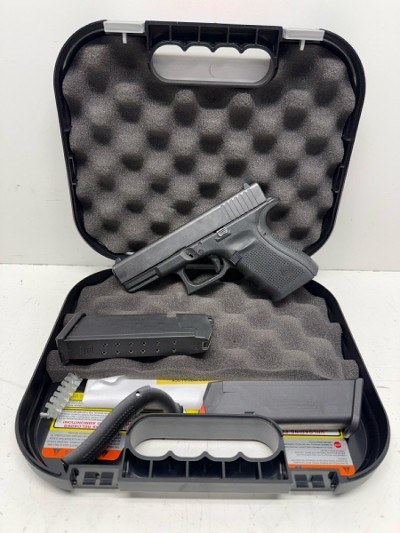 GLOCK 23 GEN 4 (UG2350203) 40 Smith & Wesson - Image 1 of 10