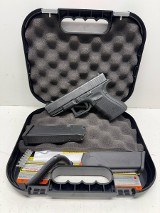GLOCK 23 GEN 4 (UG2350203) 40 Smith & Wesson - Image 1 of 10