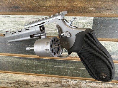 TAURUS 992 TRACKER .22 LR - Image 5 of 6